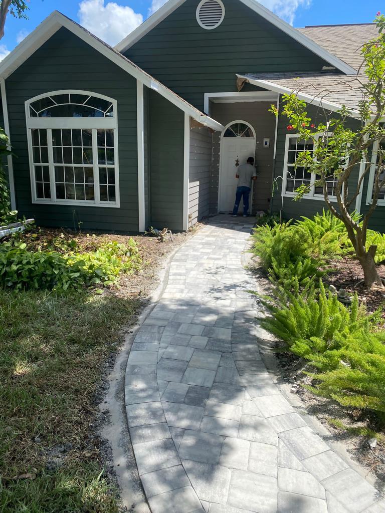 Retaining wall construction in North Port, FL